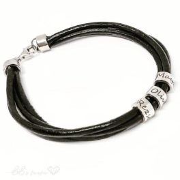 Ezüst karabíneres férfi karkötő 3 névvel (5mm medál)